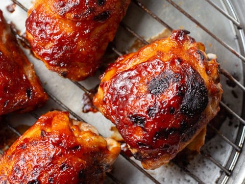 https://basilandbubbly.com/wp-content/uploads/2019/08/baked-bbq-chicken-thighs-featured-1-500x375.jpg