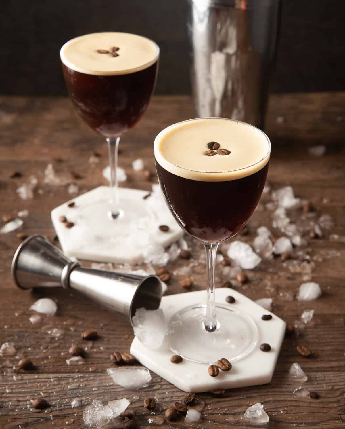 ESPRESSO MARTINIS ARE TIMELESS WITH ABSOLUT AND KAHLUA'S NEW